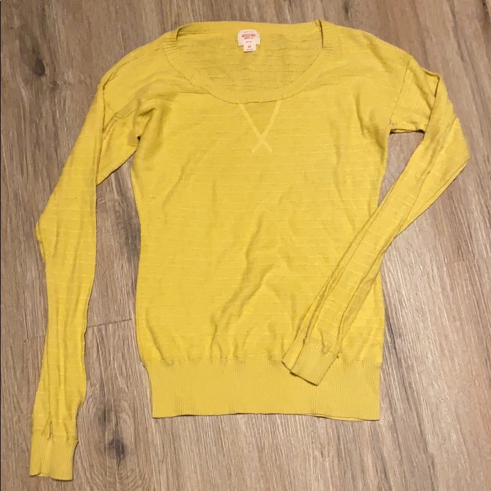 Yellow Massimo supply sweater small
